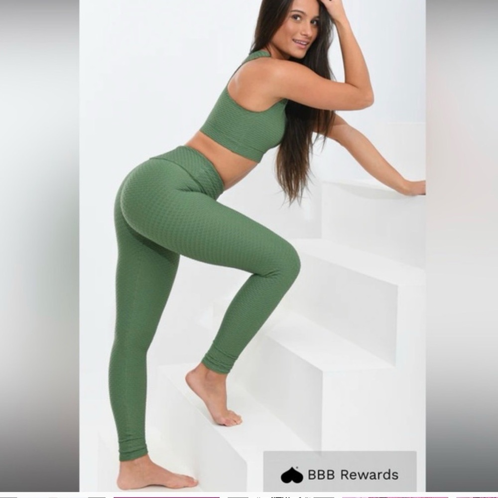 Booty by Brabants Women’s OS Sage Green CROCO SKIN LEGGINGS